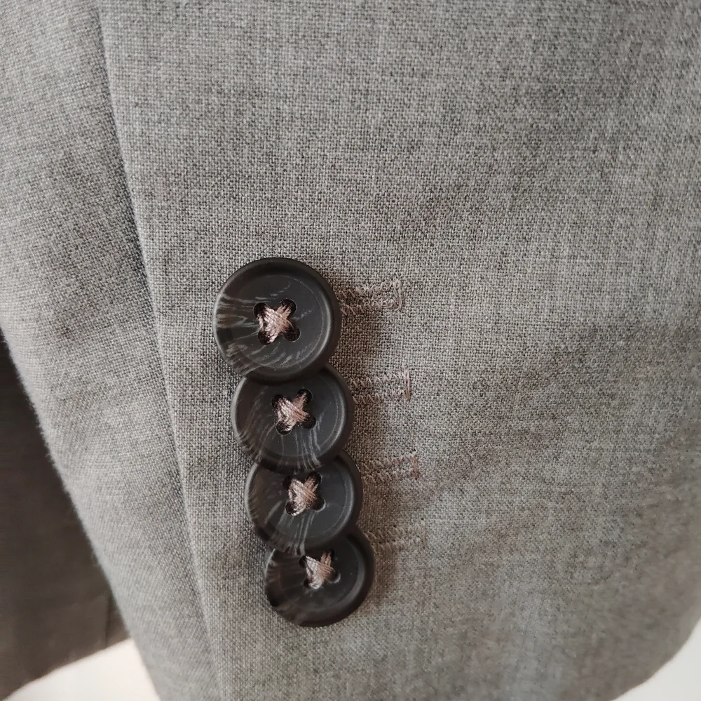 Banana Republic •excellent •no